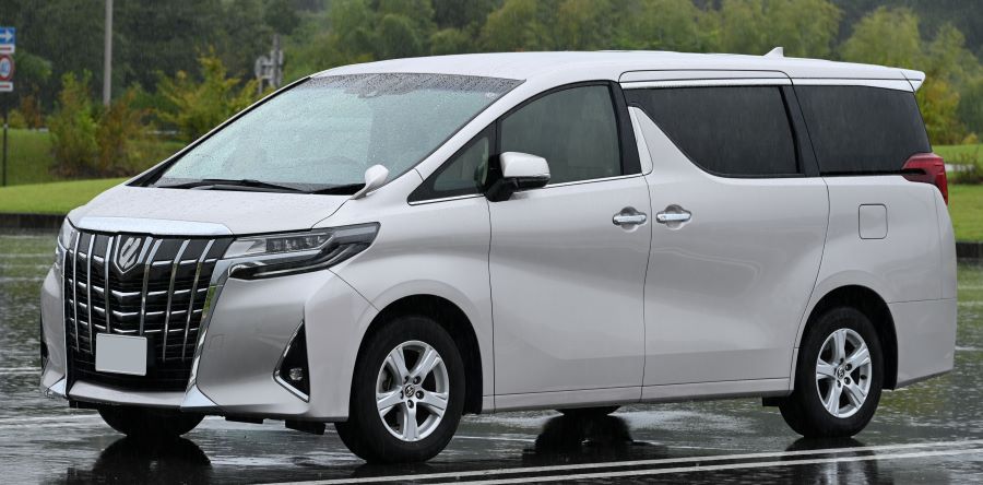 Alphard untuk perjalanan bisnis di Lombok