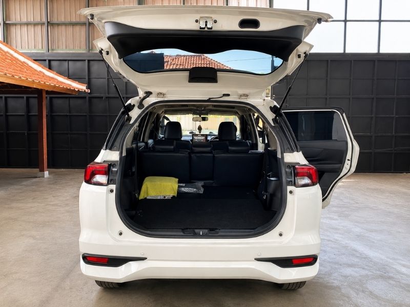 sewa mobil avanza di lombok murah