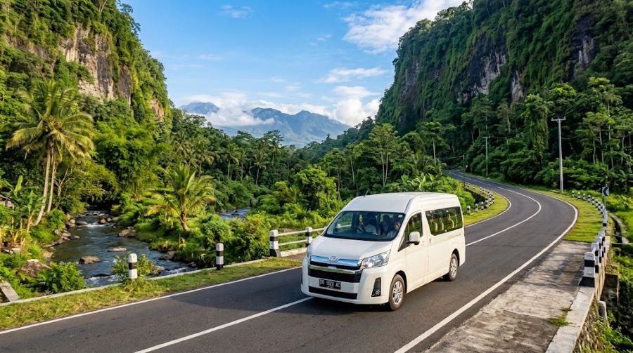 private trip ke air terjun Jeruk Manis