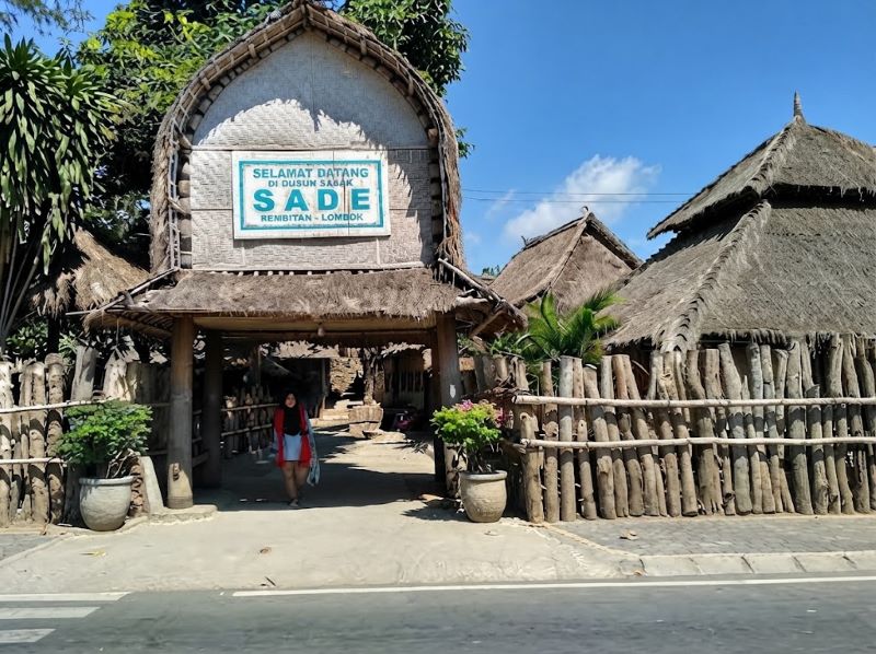 Desa Sade