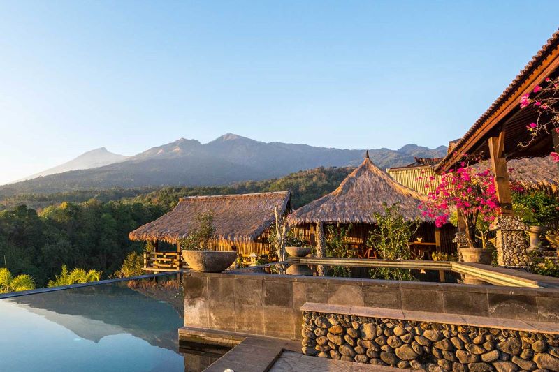 Paket Wisata Desa Senaru