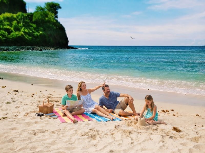 Paket wisata Pantai Pandanan untuk keluarga