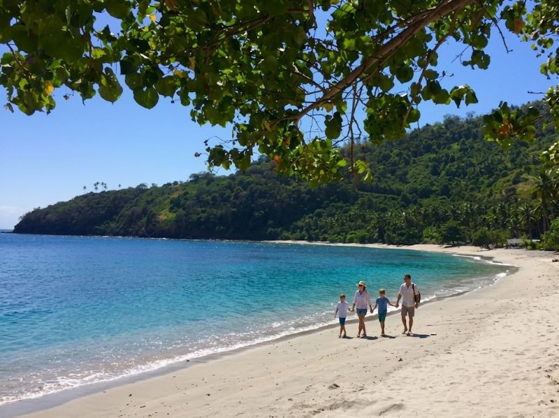 Pantai Nipah untuk wisata keluarga