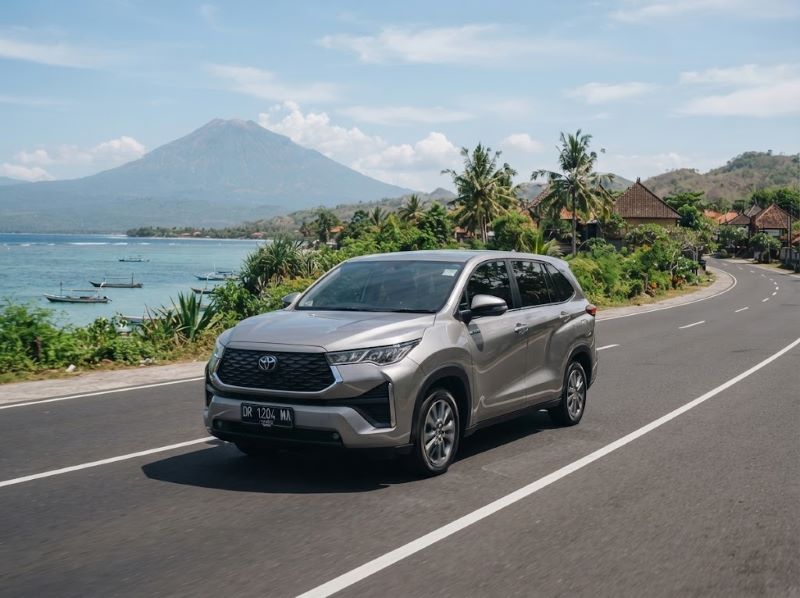 private driver paket wisata Pantai Mawun