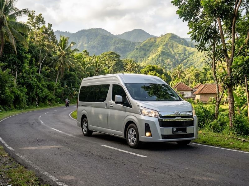 rental Hiace Premio Lombok