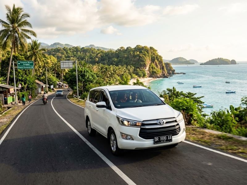 sewa mobil lombok untuk keluarga