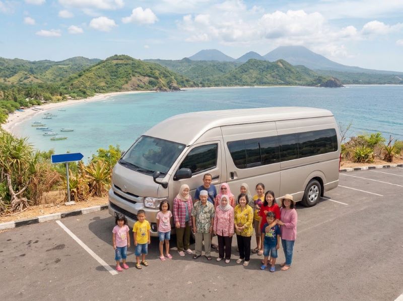 Armada Toyota Hiace untuk wisata keluarga di Lombok