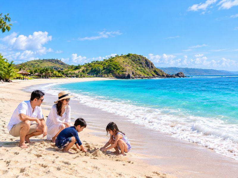 Wisata Pantai Seger dekat Kuta Mandalika untuk liburan keluarga
