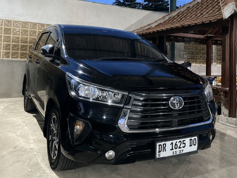 jasa sewa innova reborn di lombok