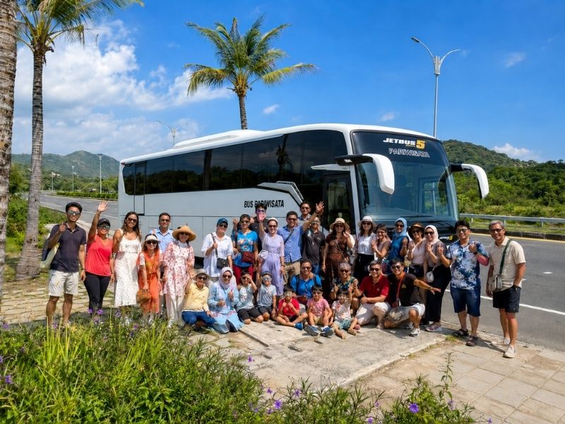 paket medium bus 38 seat lombok