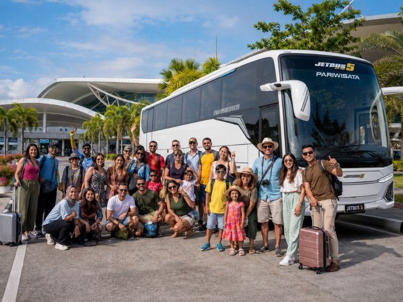 paket sewa bus 38 seat lombok
