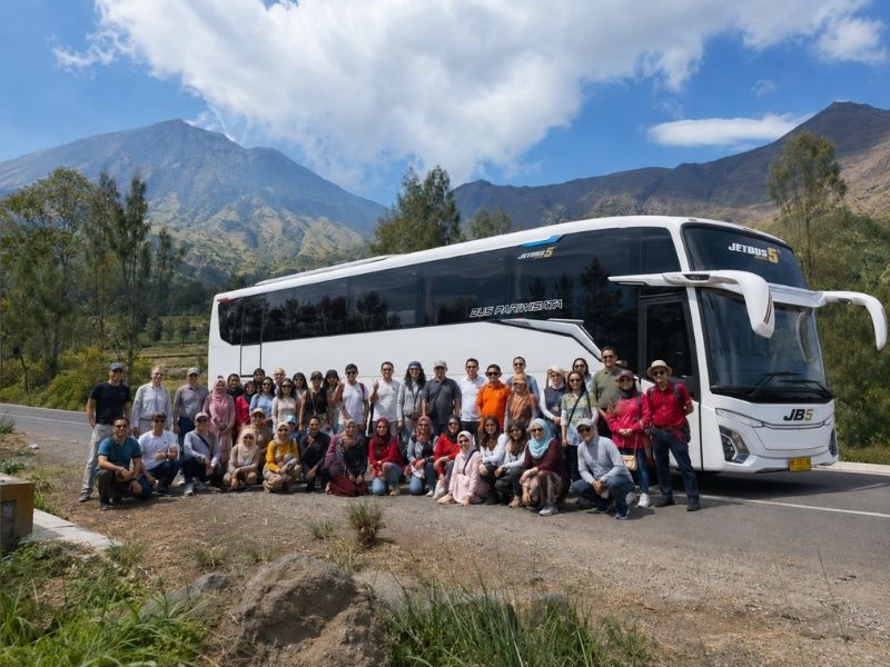 rental big bus lombok