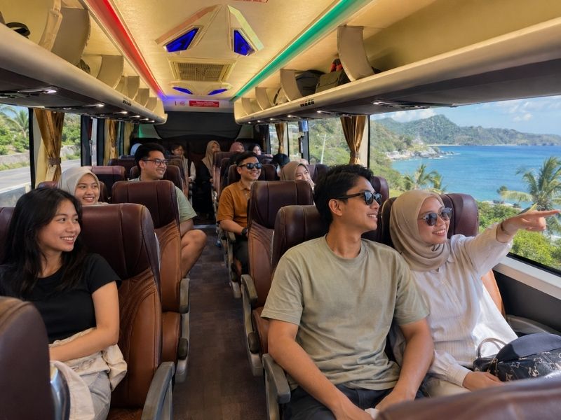 rental medium bus lombok