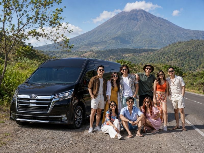 sewa hiace luxury lombok driver bbm