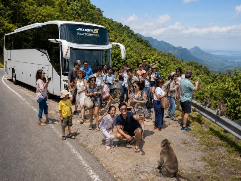 sewa medium bus 31 seat paket lombok