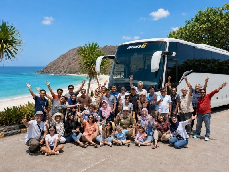sewa medium bus lombok dengan supir