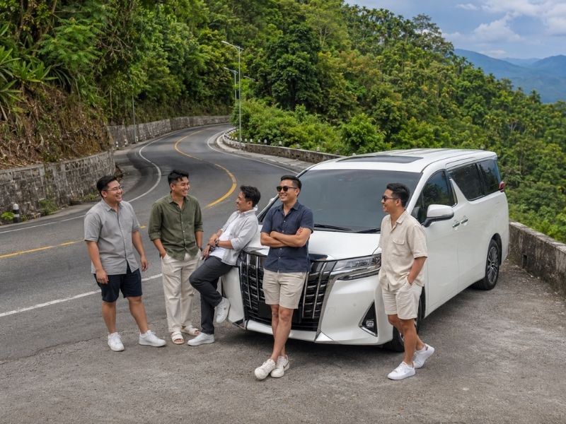 sewa mobil alphard lombok