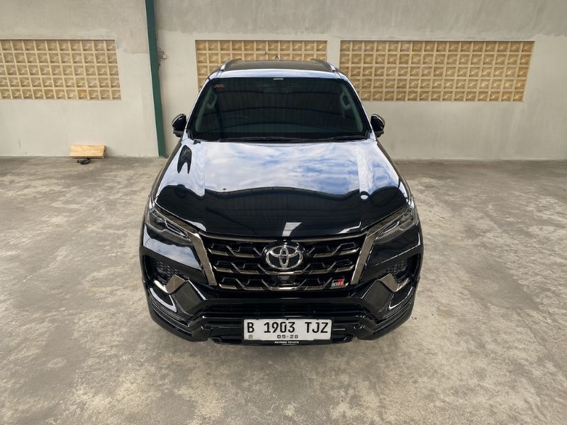 sewa mobil fortuner lombok
