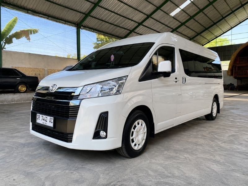sewa mobil hiace premio lombok