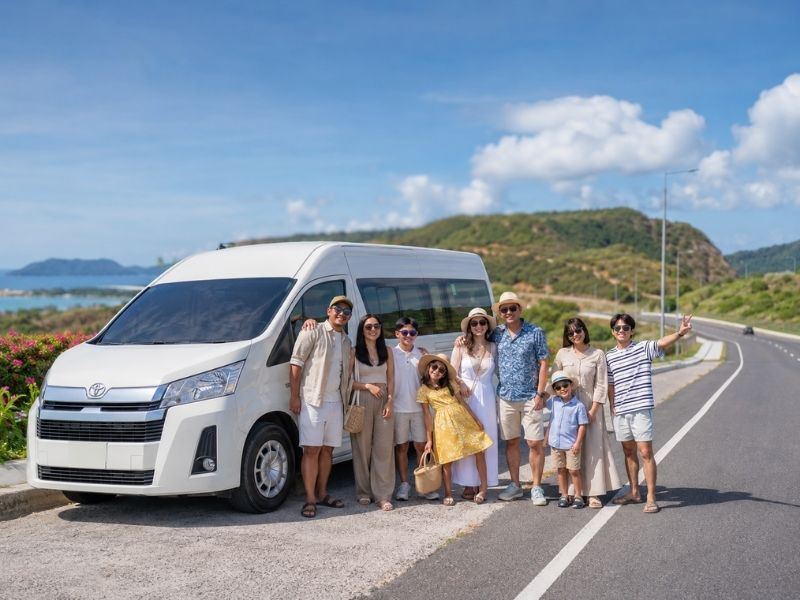 sewa mobil hiace premio lombok