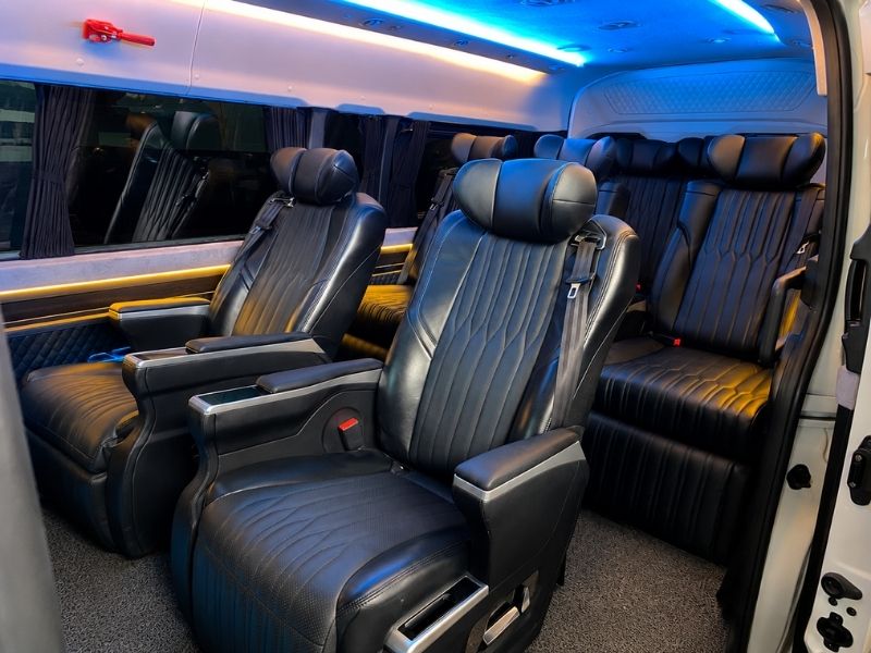 sewa mobil hiace premio luxury lombok