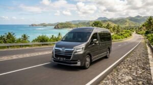 Hiace Premio Luxury untuk tamu VIP di Lombok
