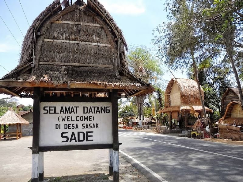 Desa Sade untuk rombongan