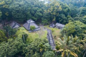 Paket Wisata Desa Senaru