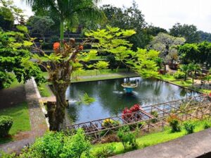 Taman Narmada untuk rombongan