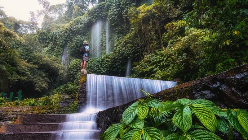 paket wisata air terjun Benang Kelambu