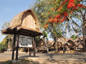 sewa mobil Lombok ke Desa Sade