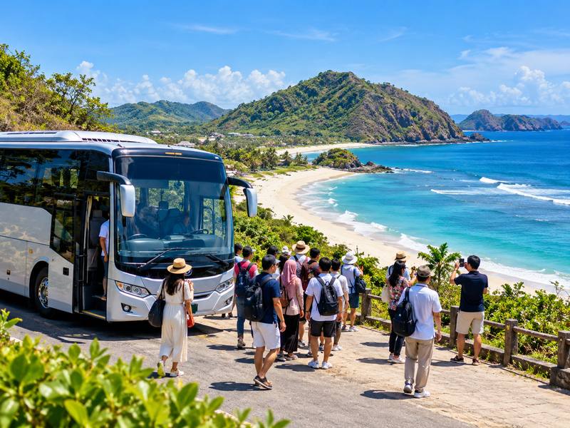 pantai Lombok yang mudah diakses bus