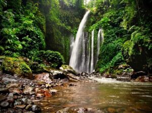 private trip ke air terjun Sendang Gile