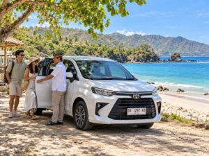 sewa mobil Lombok ke Pantai Sire